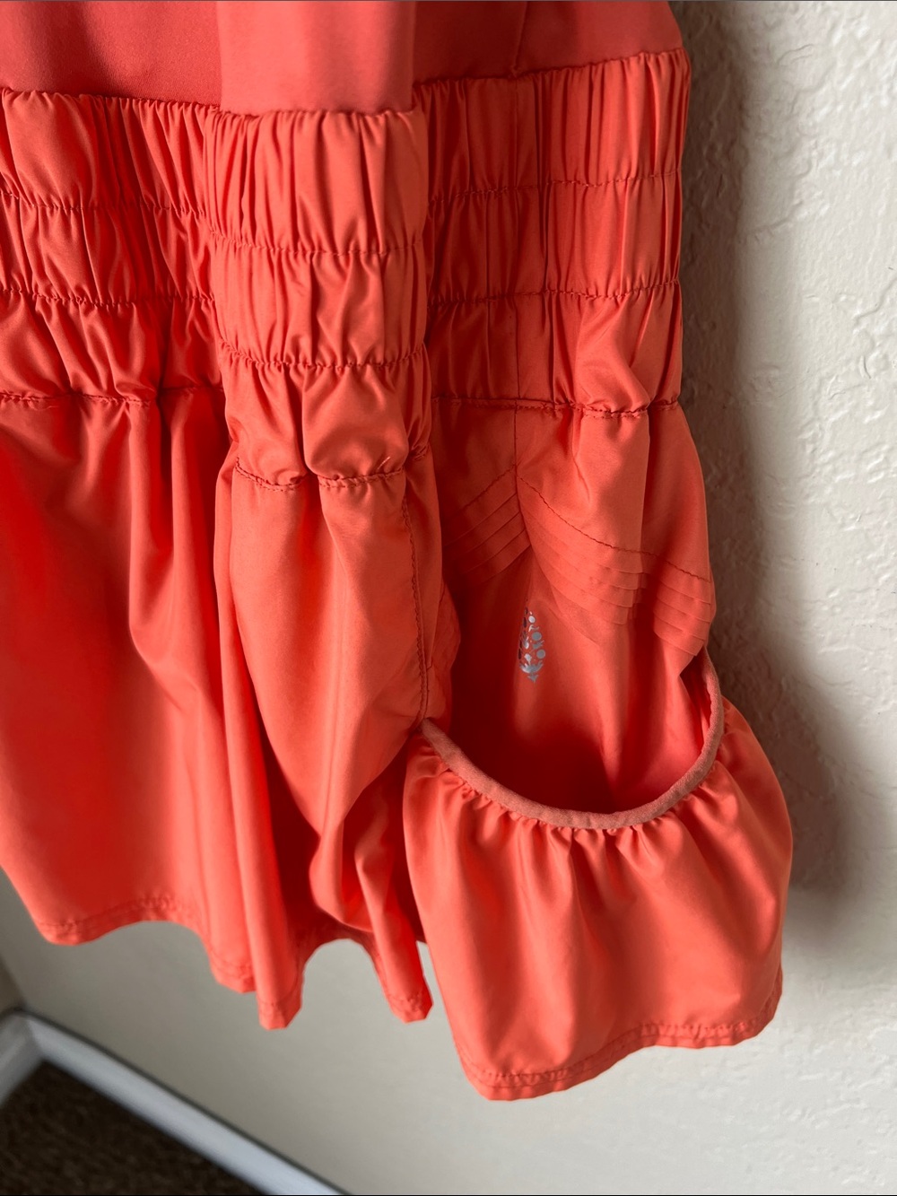 Free people movement get your flirt on orange shorts romper XS - Picture 4 of 10